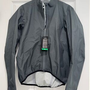 Oakley Men’s Gray Lightweight Jacket- size M